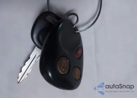 2003 Chevrolet Tahoe Ls z USA, uszkodzony, nr VIN 1GNEC13V13R193812